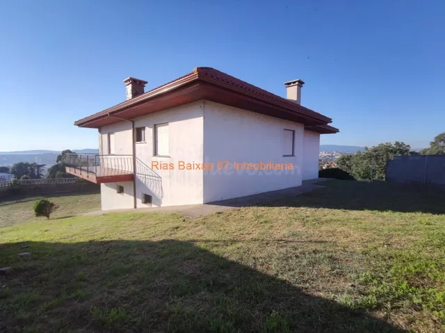 REF 4124 CHALET 4 DORM. SOBRE PARCELA CERRADA DE 1416 m2 CON - foto 2