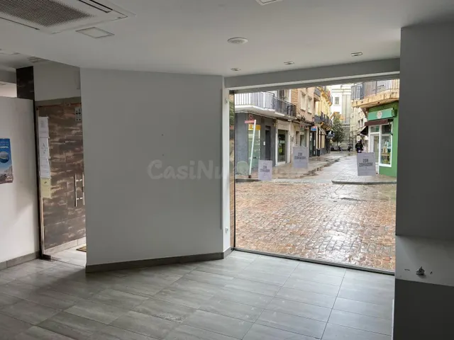 ¡FINCA RÚSTICA HIPOTECABLE CON CASA, PISCINA Y ZONA DEPORTIV - foto 2