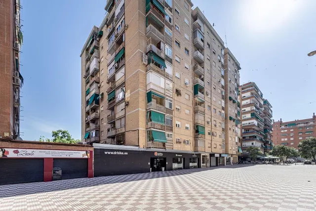 Piso de 3 dormitorios con terraza en plena zona Fontiveros — 22