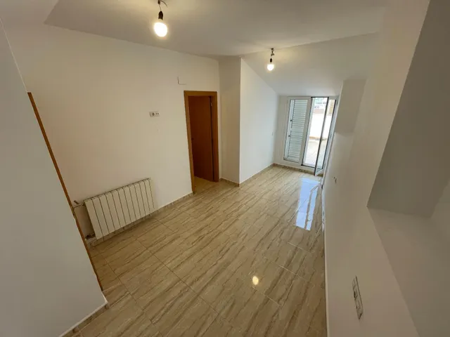 Dúplex céntrico en venta en Olesa de Montserrat, con terrazas y parking — 8