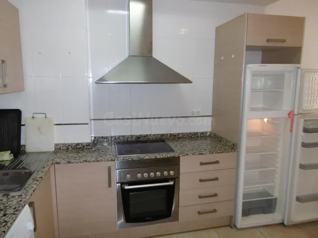 PISO AMUEBLADO CON TRASTERO — 2