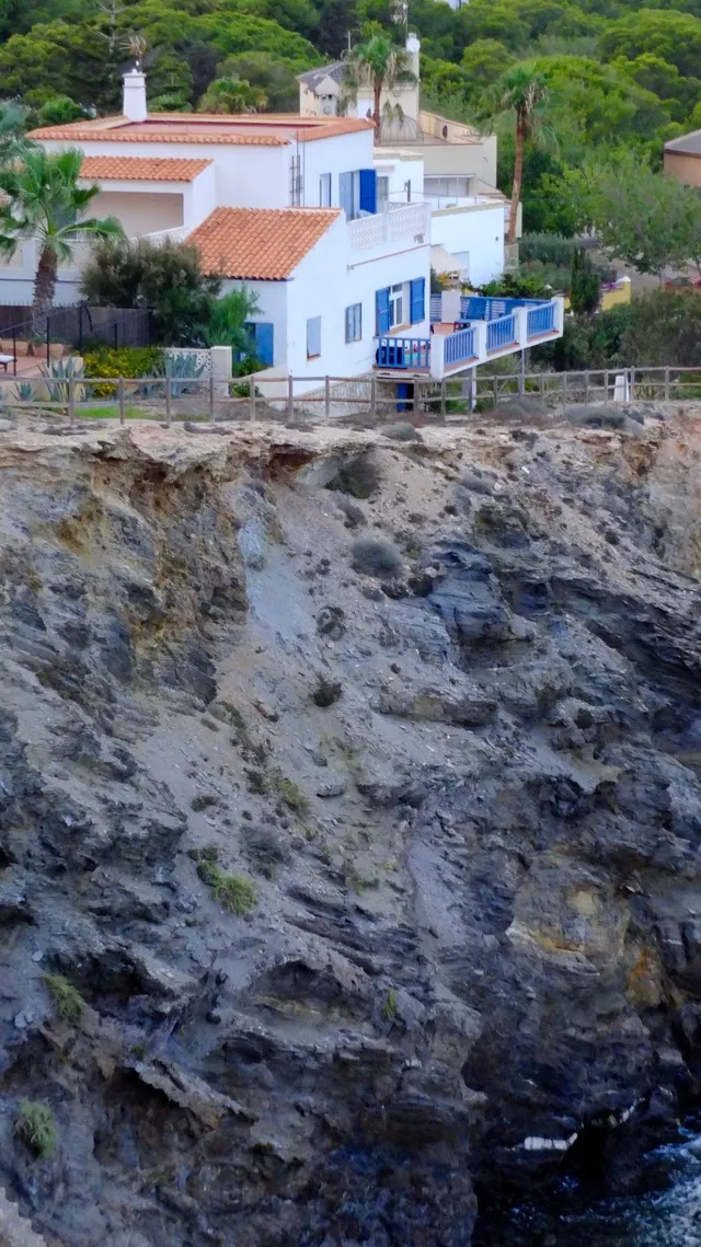CHALET INDEPENDIENTE CON VISTAS AL MAR MEDITERRANEO — 29