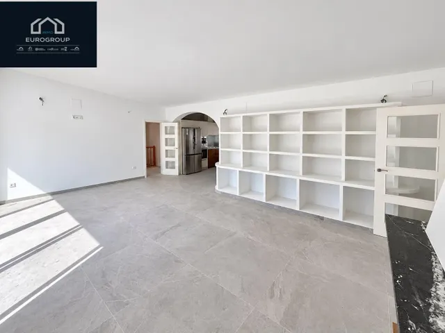 ESPECTACULAR VILLA CON 5 DORMITORIOS Y 4 BAÑOS, 450 M2 Y 3600 M2 DE PARCELA EN BENIDORM — 12