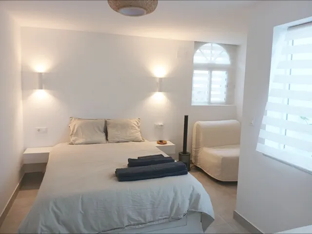 ALQUILER LUMINOSO ADOSADO RECIÉN REFORMADO EN TORREBLANCA DEL SOL-VISTAS AL MAR — 33