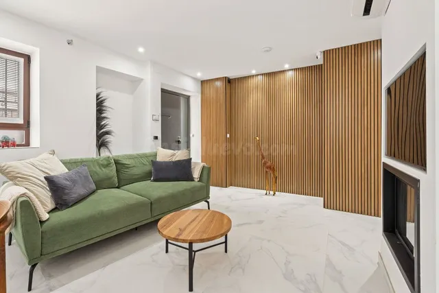 Casa 1 habitación 107m² en venta - Zona Las Mesas — 4
