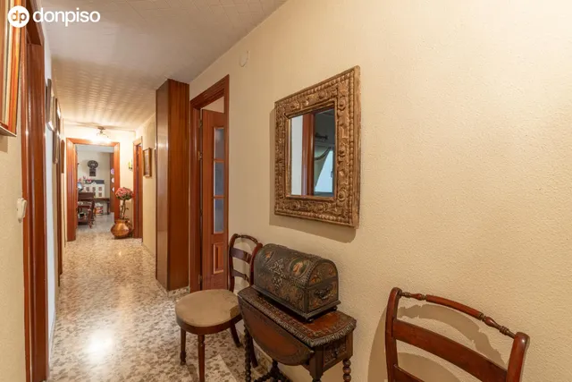 Amplia vivienda en pleno centro de Granada — 22