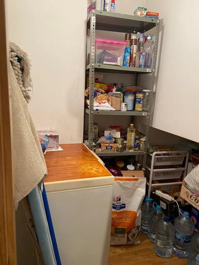 SE VENDE AMPLIO DÚPLEX EN EL CENTRO. COCINA, SALÓN, 3 HAB., 2 BAÑOS, TERRAZAS Y TRASTERO. — 11