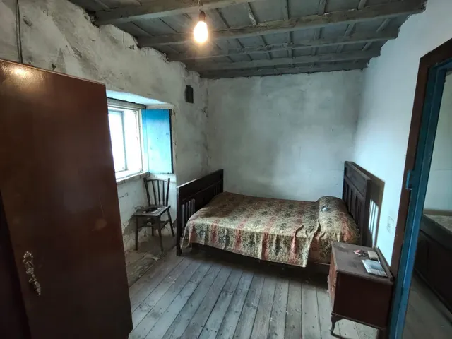Casa independiente, a reformar -tejado nuevo-. Maceda . Alquiler con opción a compra — 18