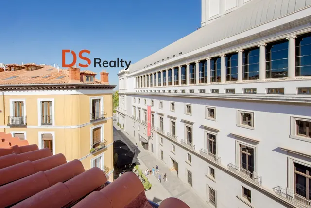 ESPECTACULAR ÁTICO DÚPLEX DE 156 M2 EN FINCA CLÁSICA | MUY L