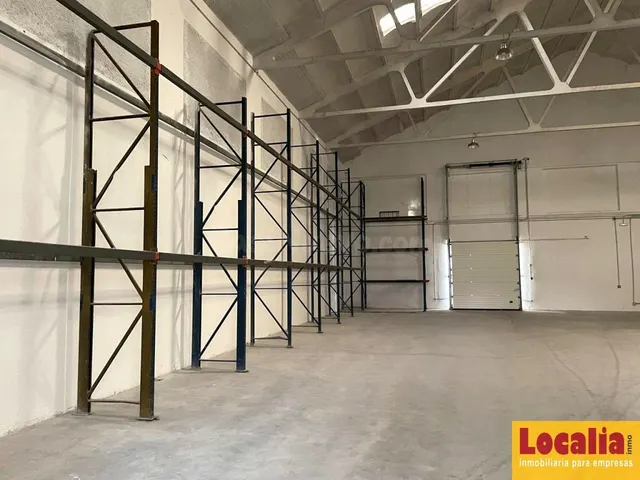 Nave industrial de 500 m2 en alquiler en Hoznayo - foto 3