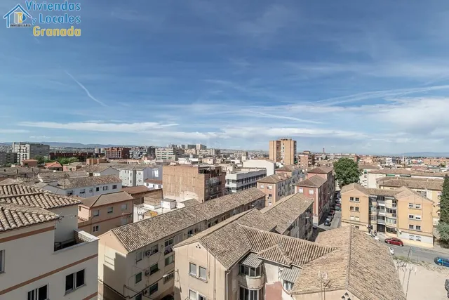 Calle Diamantino García — 4