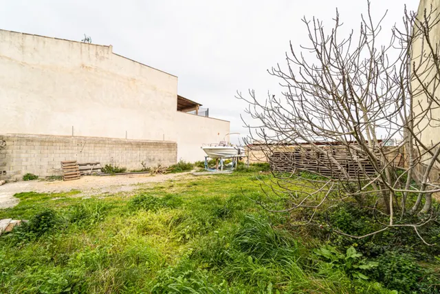 Solar urbanizable de 267m2 en Son Fangos. — 14