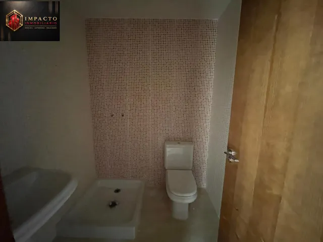 Piso en venta en Avenida Cañada Julián — 20