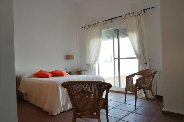 Impresionante chalet con piscina y en zona con campo de golf — 37