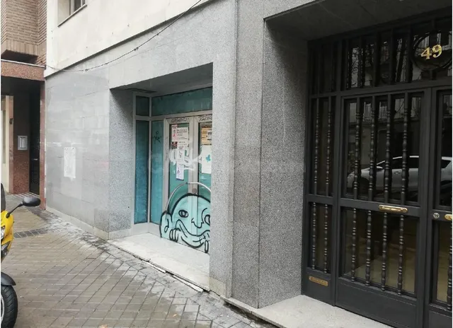 Local comercial 626m² en alquiler - Rios Rosas - foto 2