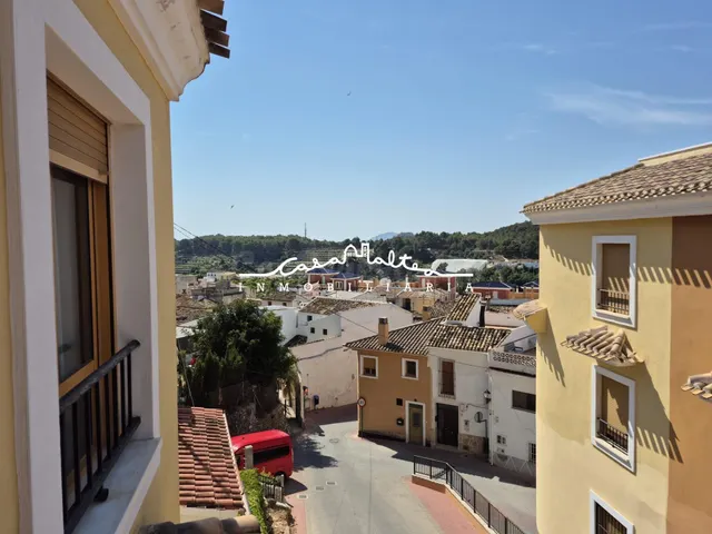 SE VENDE PISO 3 DORMITORIOS 2 BAÑOS CON GARAJE Y TRASTERO XI
