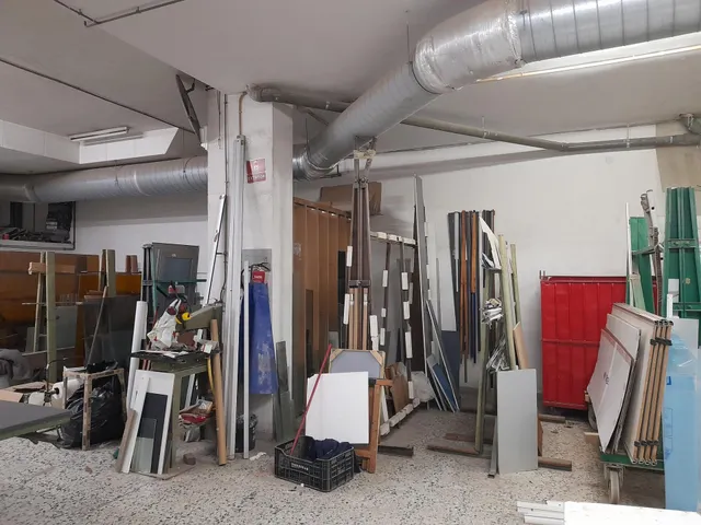 Gran local comercial de 346m2 construidos en el Escorxador - Mataró — 5