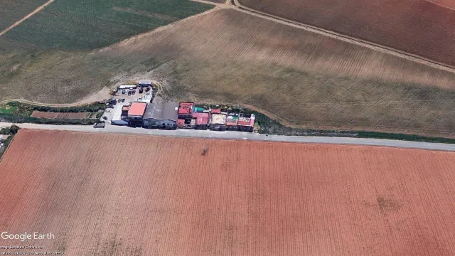 Venta de Terreno con vivienda en Sevilla (Proceso de Puja -  - foto 3