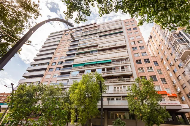 Amplio Piso en Venta en el Corazón de Murcia por €600,000 — 43
