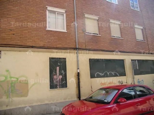 LOCAL CON VADO AL LADO DEL CORTE INGLÉS — 3