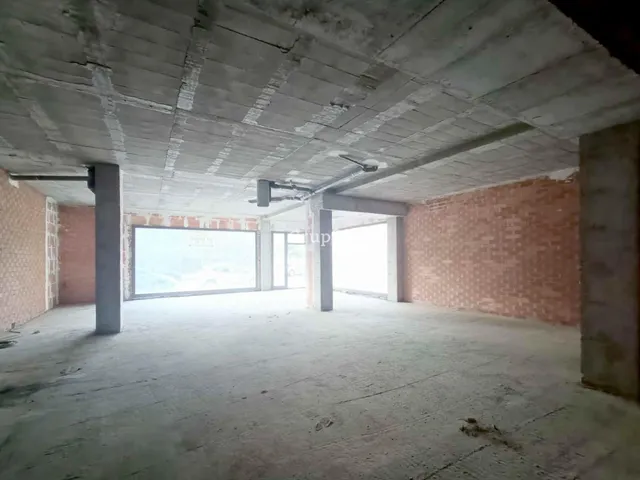 VENTA DE LOCAL COMERCIAL A PIE DE CALLE EN CAPPONT — 6