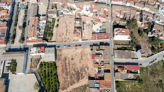 Haz en estos solares tu futura casa — 12