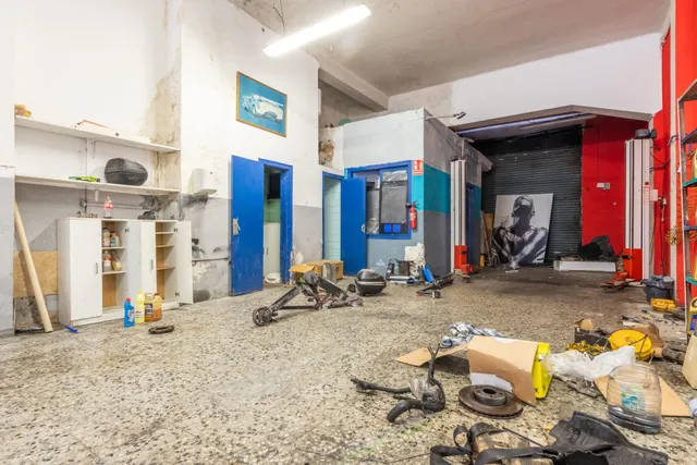 LOCAL COMERCIAL EN EL CENTRO DE TARRAGONA. — 10