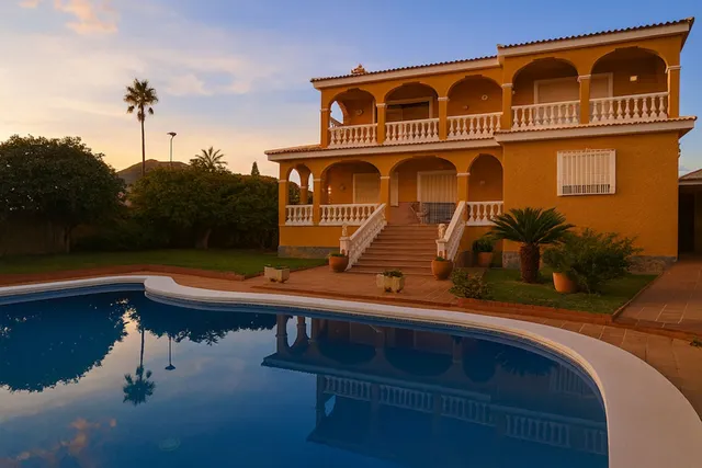 Chalet 3 habitaciones 263m² en venta - Centro — 38