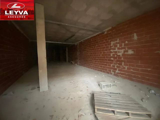 LOCAL COMERCIAL EN VENTA — 23