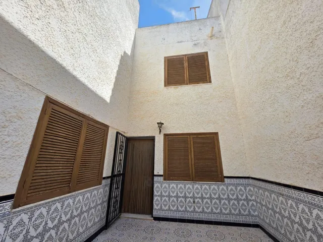 Magnifica vivienda para reformar, buena ocasion para invertir — 41