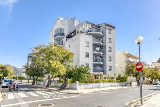 ATICO DUPLEX CON VISTAS A SOLO 150 M DE LA PLAYA — 42