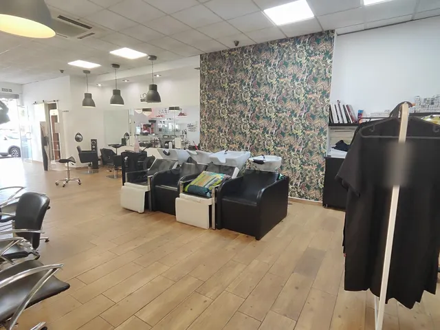 Excelente local reformado en venta — 2