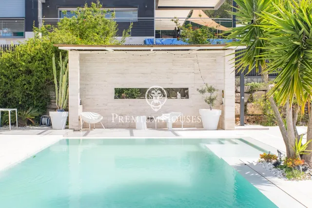 Casa en venta en Sant Vicenç de Montalt con espectaculares vistas al mar — 5