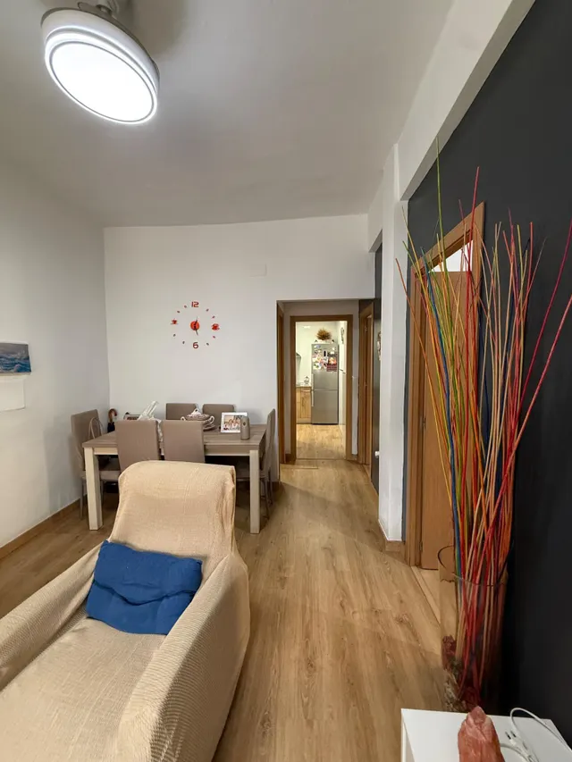 Piso de 2 dormitorios en eugenio gross – Málaga  230.000 € — 9