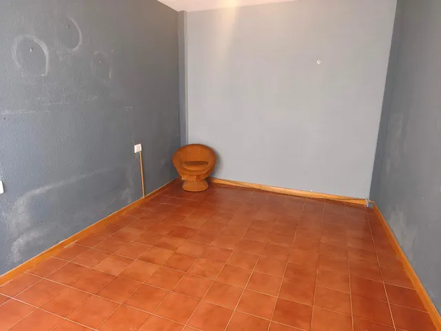 Vivienda con 4 dormitorios en el Centro de Almansa por solo €105,000 — 9
