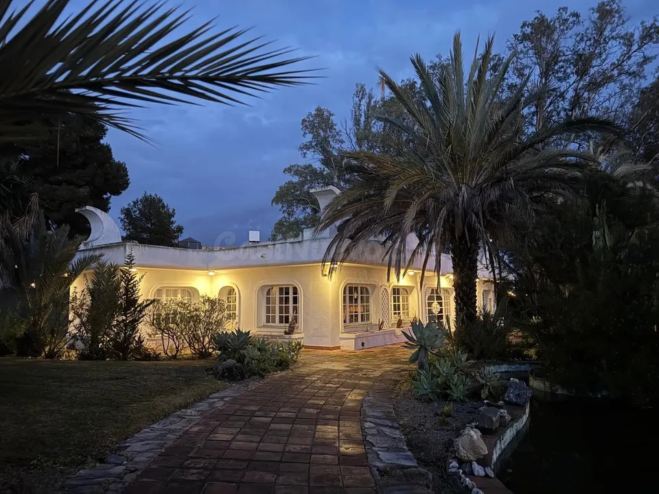 Parcela 220m² en venta - Marbella