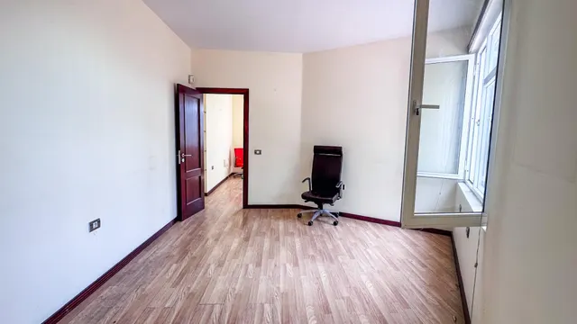 LOCAL COMERCIAL EN ESQUINA CON DOS FACHADAS | LOS OLIVOS, ADEJE — 19