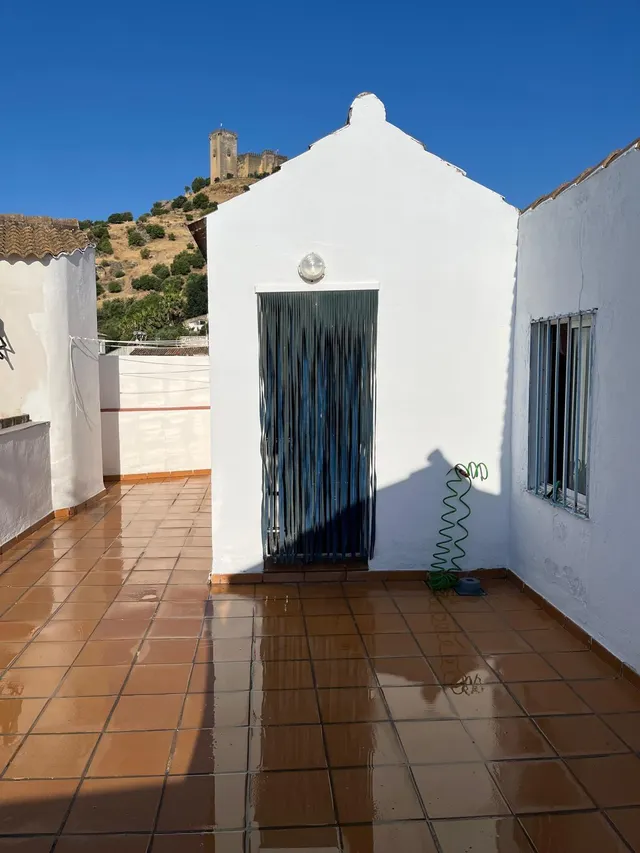 Adosado con vistas al Castillo y piscina comunitaria — 33