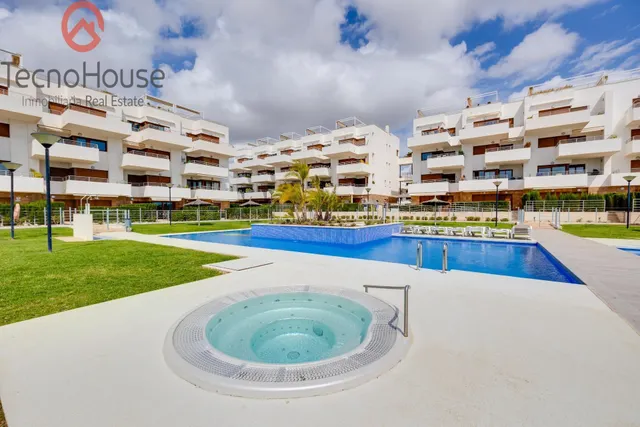 Moderno Piso en Residencial Terrazas De Campoamor con Vistas - foto 2