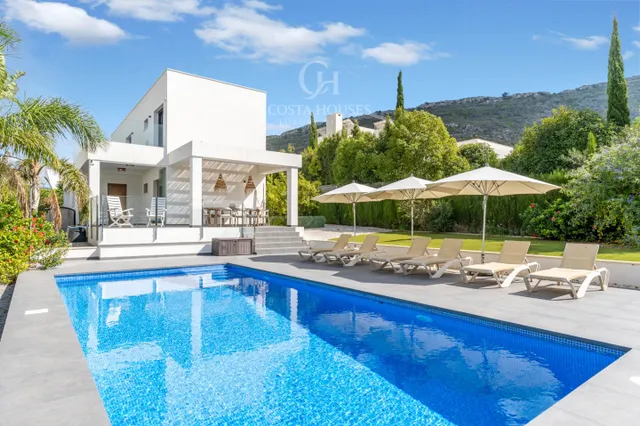 Villa aurena · arquitectura contemporanea, luz y calma mediterranea en javea — 46