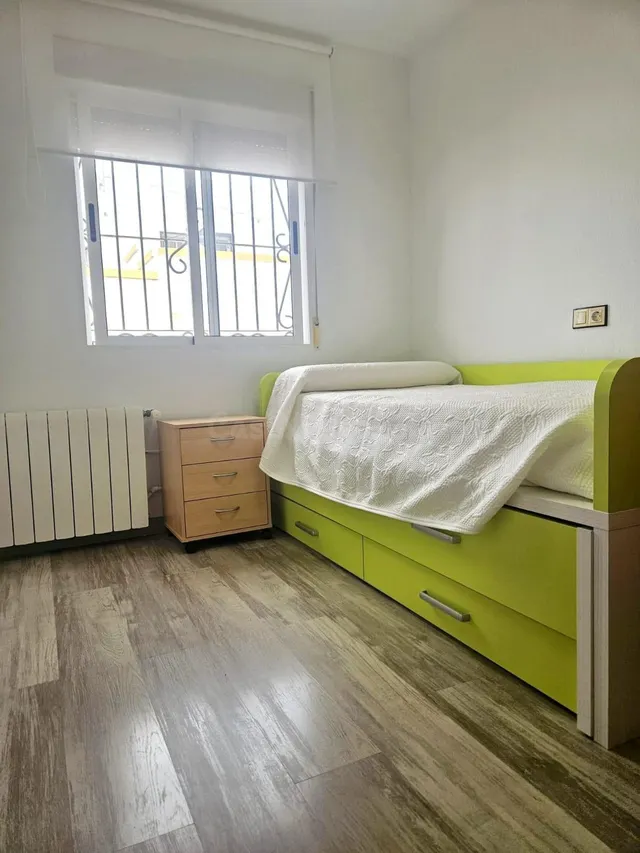 GRAN CHALET EN ORIHUELA COSTA: 6 HAB, 2 BAÑOS - foto 5