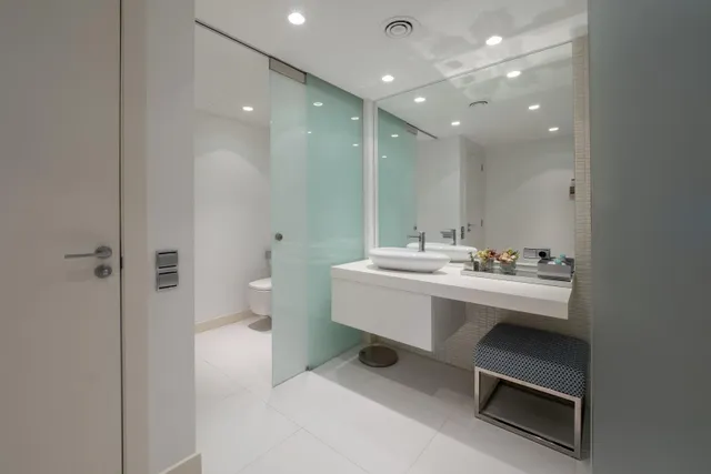 ÁTICO DÚPLEX DE LUJO CON PISCINA PRIVADA Y VISTAS PANORÁMICAS EN DIAGONAL MAR — 16
