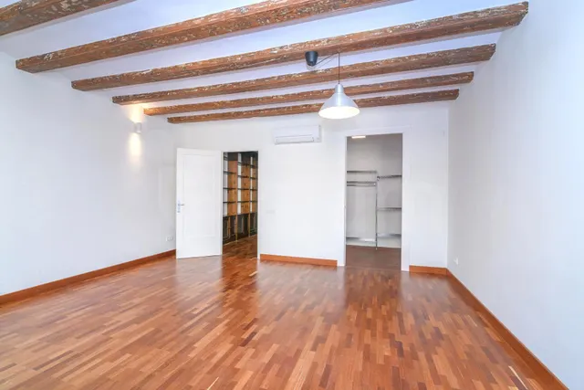 Exclusividad y versatilidad en el Gòtic: 155 m2 con doble configuración — 12