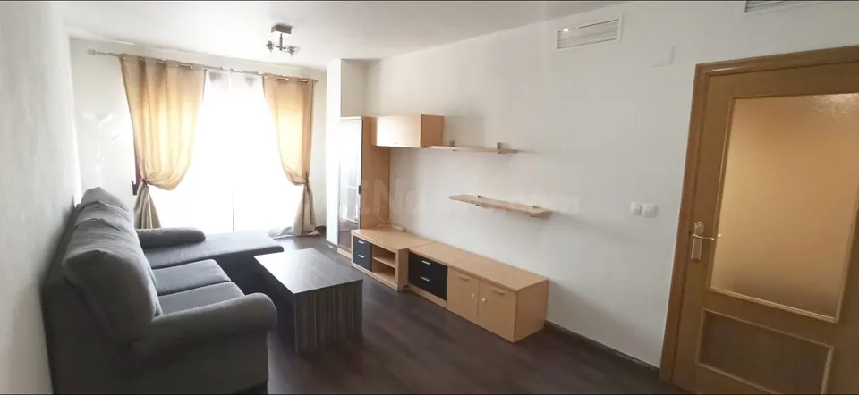PISO  CON GARAJE Y TRASTERO EN RONDA SUR