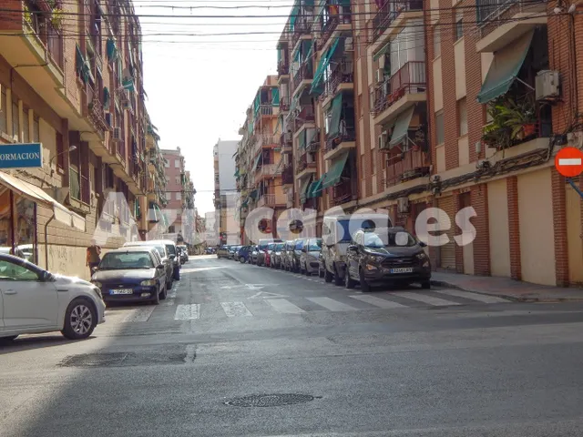 Plaza de garaje en Carolinas Altas — 9