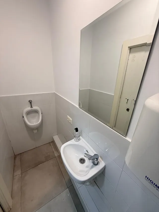 Local comercial 200m² en venta - Benimaclet — 11