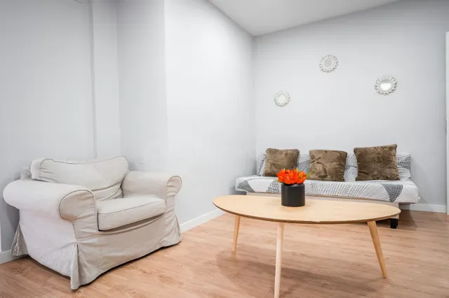 ALQUILER POR habitaciones EN PISO DE TRES DORMITORIOS, TOTAL - foto 3