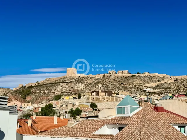 Ático de 2 dormitorios con 2 terrazas en el centro de Lorca — 33