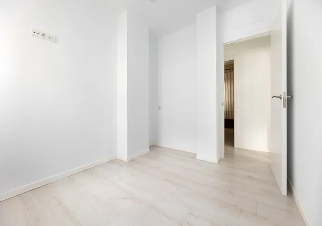 Bonita casa independiente de reestreno en zona residencial de la Zubia — 19
