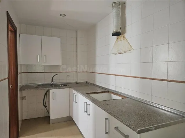 PISO CON GARAJE Y TRASTERO A LA VENTA EN EL CERRO - foto 4
